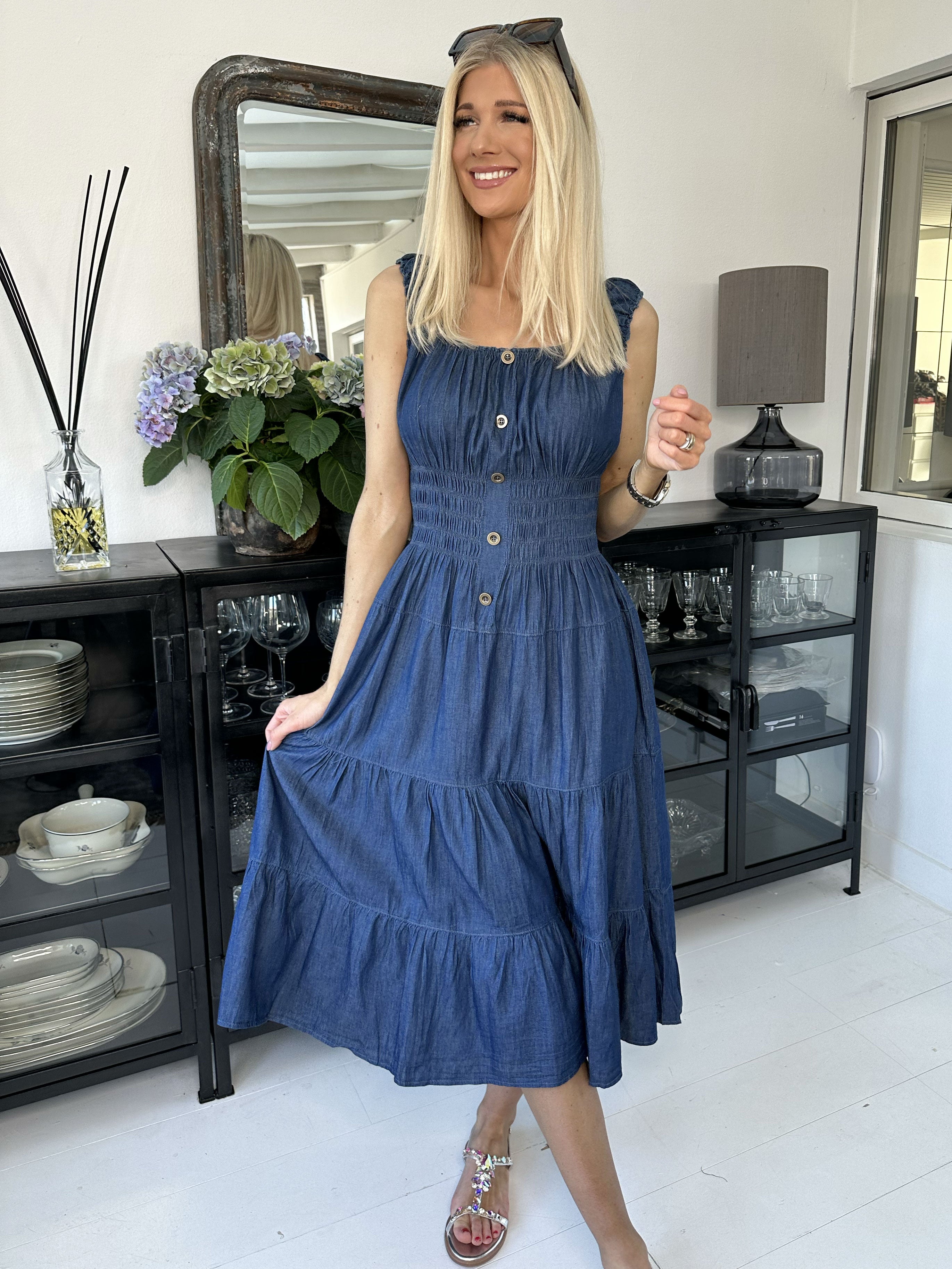 Harper Denim - Sød kjole i bomuld med lag på lag look